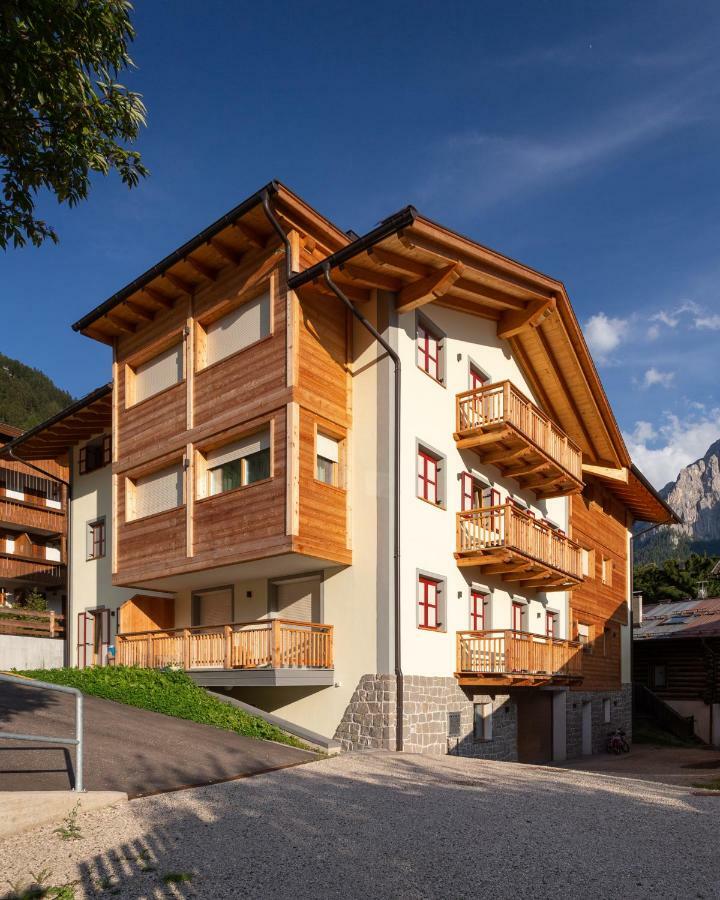 Casa Chris By Ama Val Di Fassa Leilighet Pozza di Fassa Eksteriør bilde
